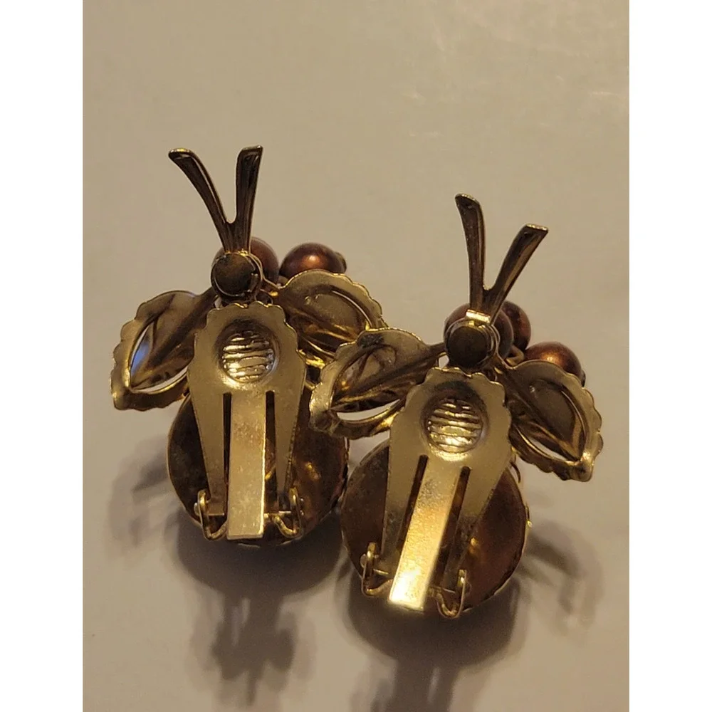 Vintage Estate Earrings Gold Tone Brown Beaded Cluster Clip-On Elegant Jewelry‎